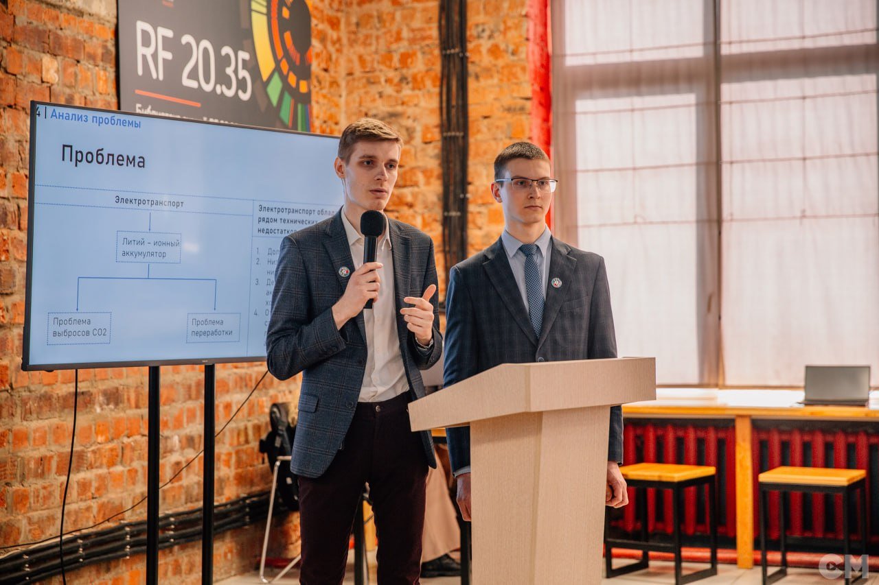 5370844268958172791121_2000_2000_199800