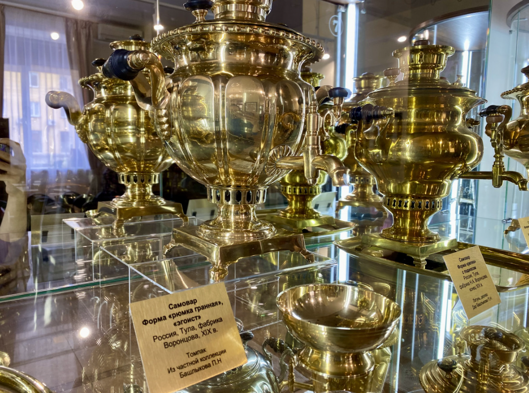 В Ангарске открыли первый за Уралом музей самоваров