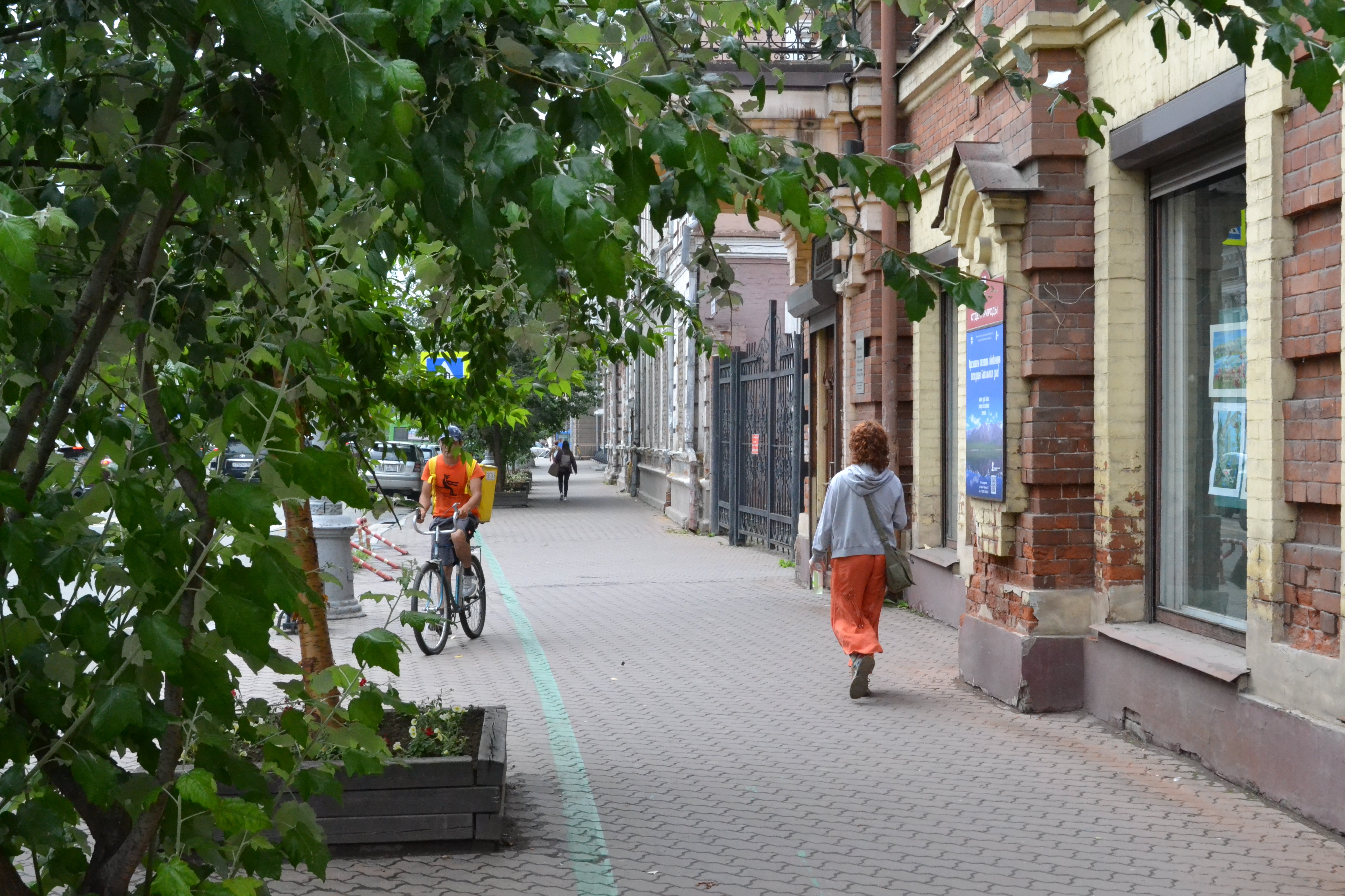 Школьный буллинг в Иркутске: жестокое избиение восьмиклассницы попало на видео