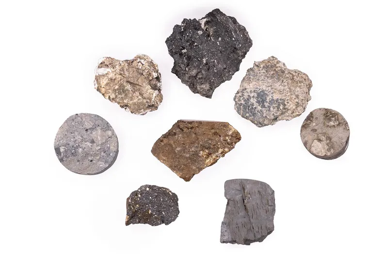 Уникальные космические камни поселились в Иркутске