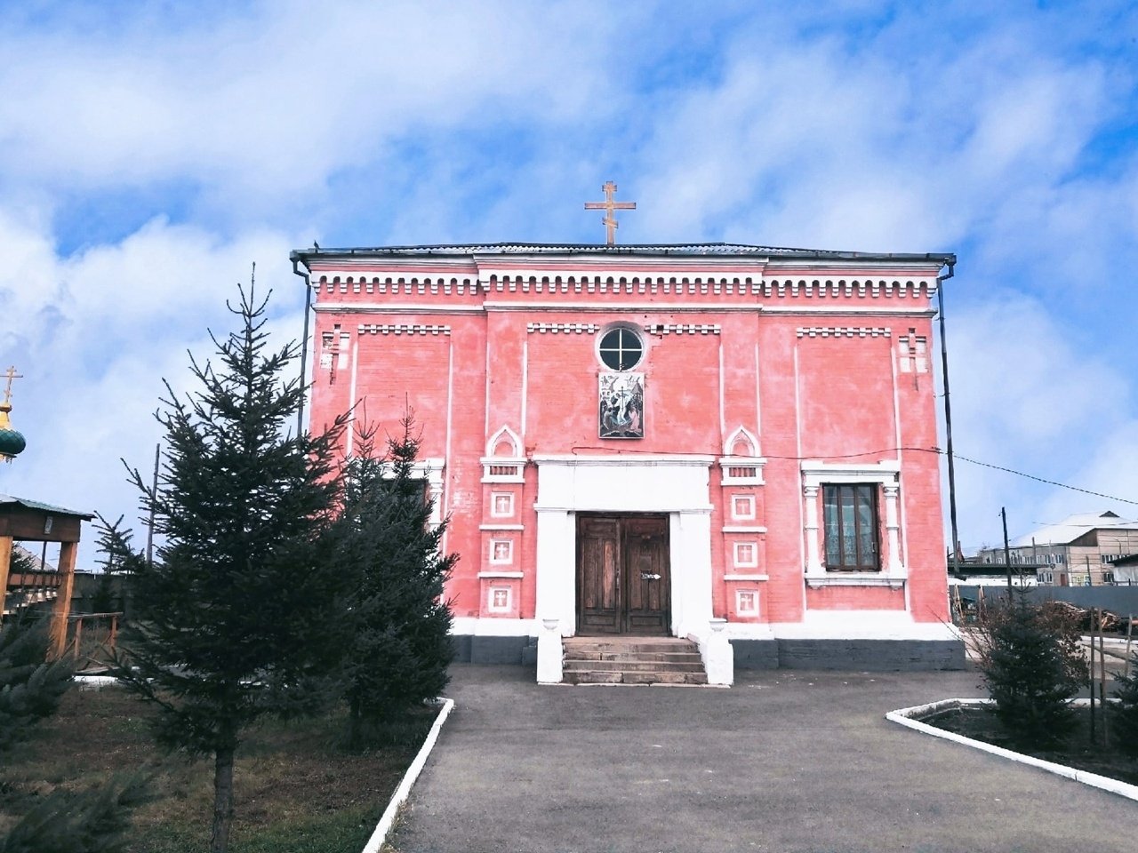 Самый сложный этап капремонта завершили в церкви Приангарья, где бывал Николай II