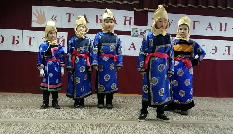Первоклашки в одной из иркутских школ будут учить бурятский язык