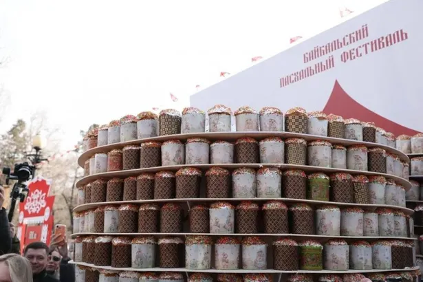 Более трех тысяч куличей раздали иркутянам в Пасху