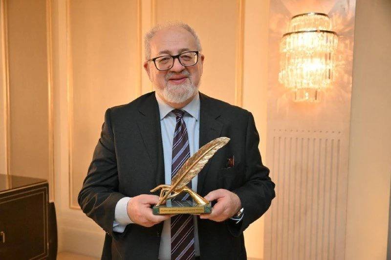 Иркутский писатель получил специальную награду премии имени Распутина