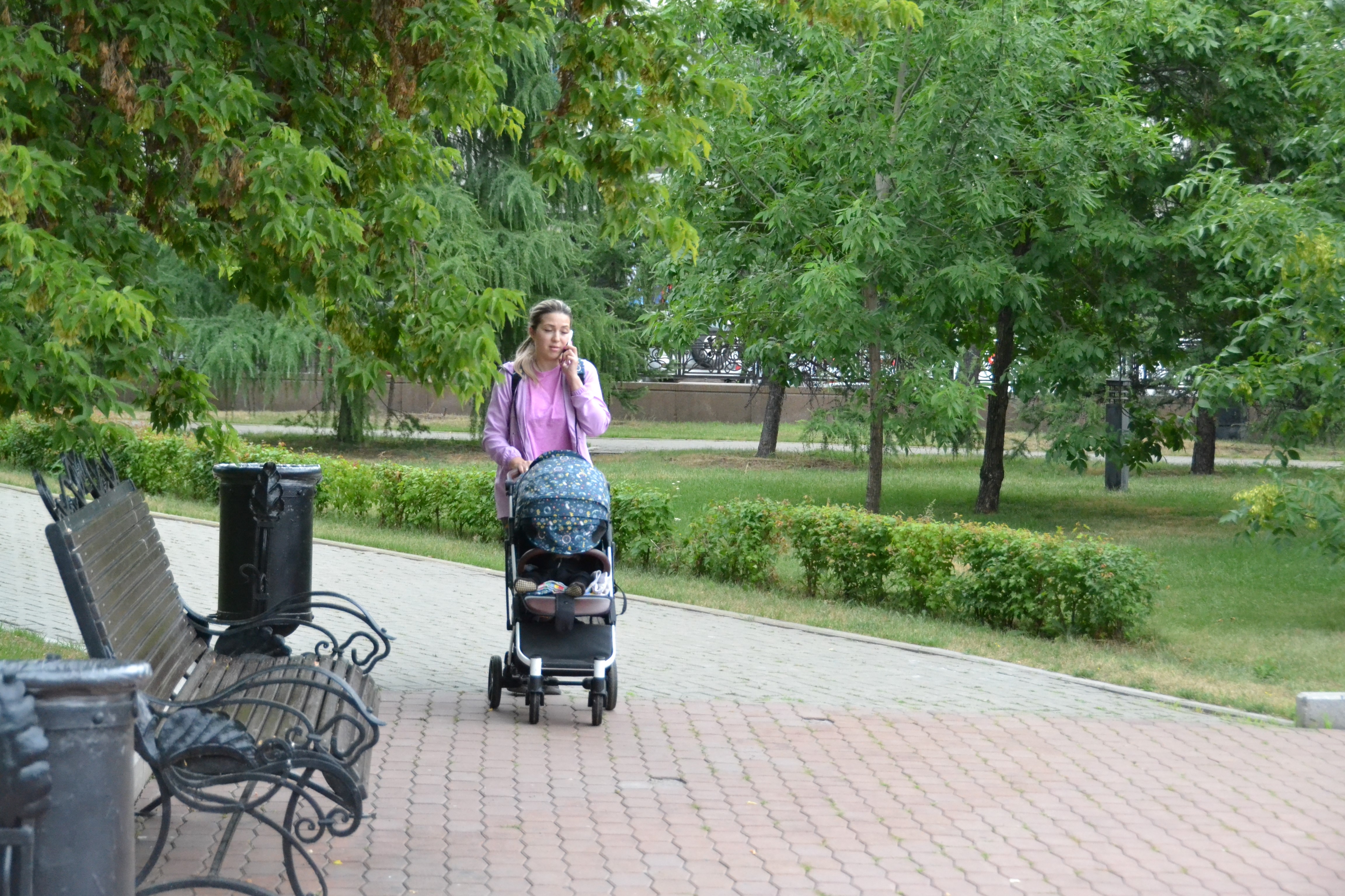 Женщины Приангарья стали меньше рожать