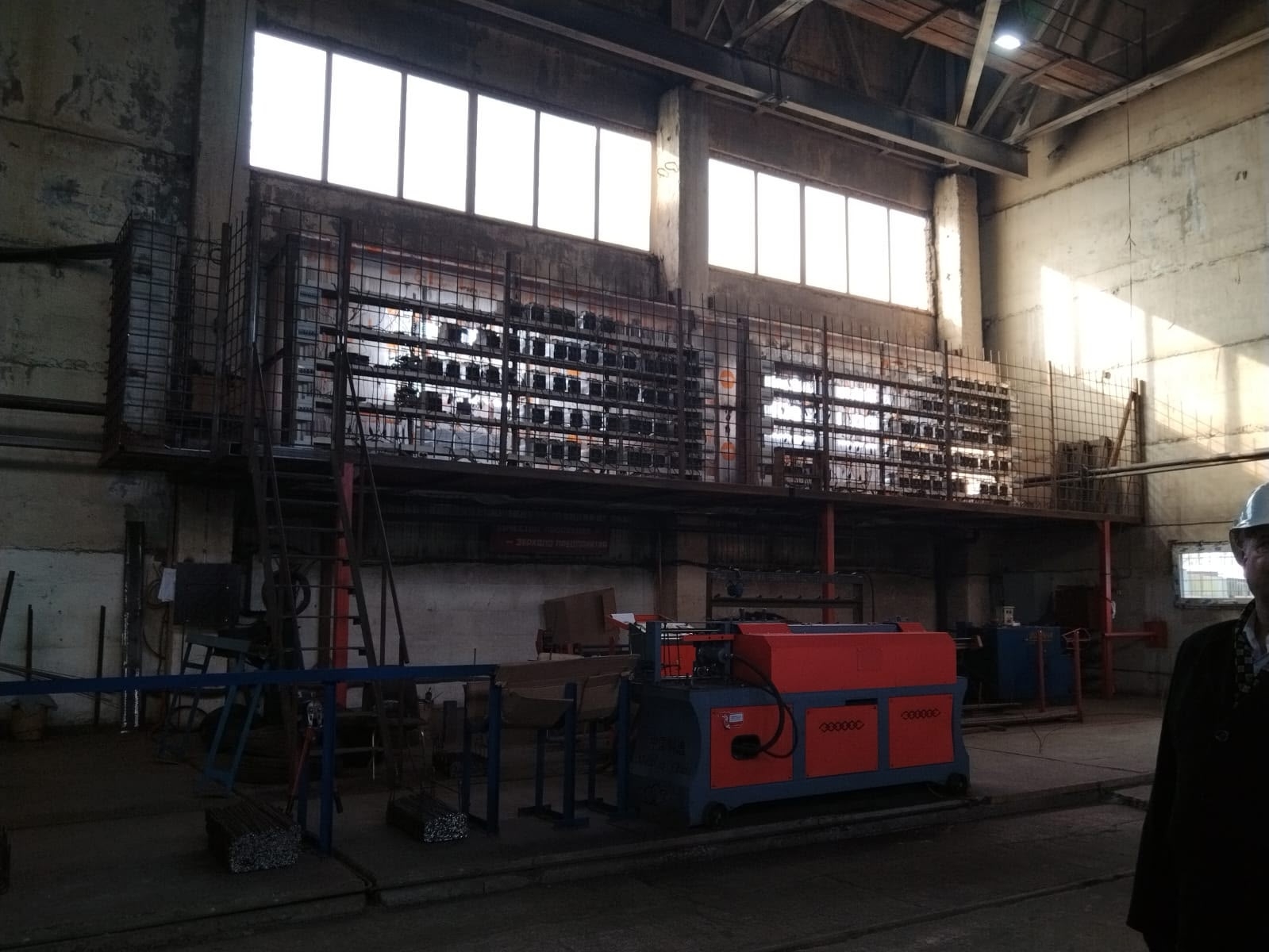 Незаконную майнинговую ферму нашли в Шелехове