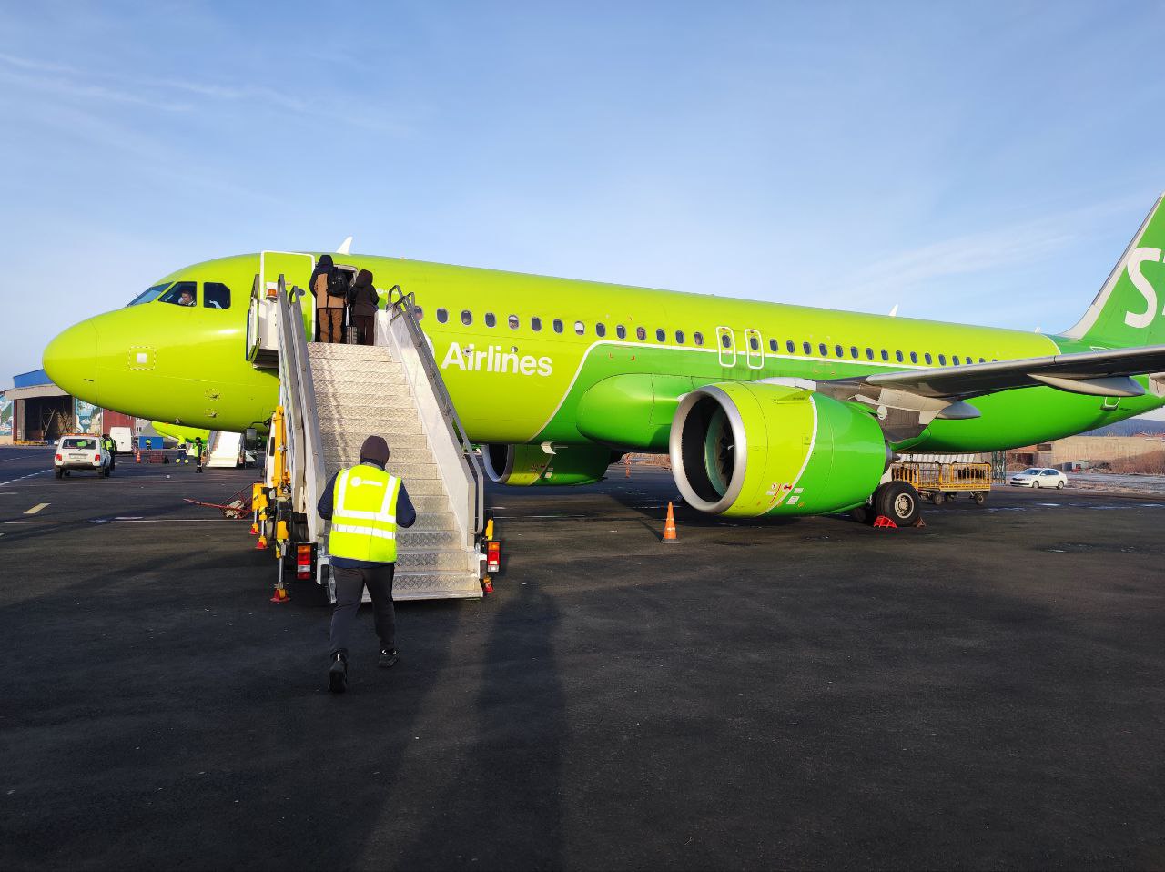 Продали больше, чем положено: В аэропорту Иркутска снова овербукинг