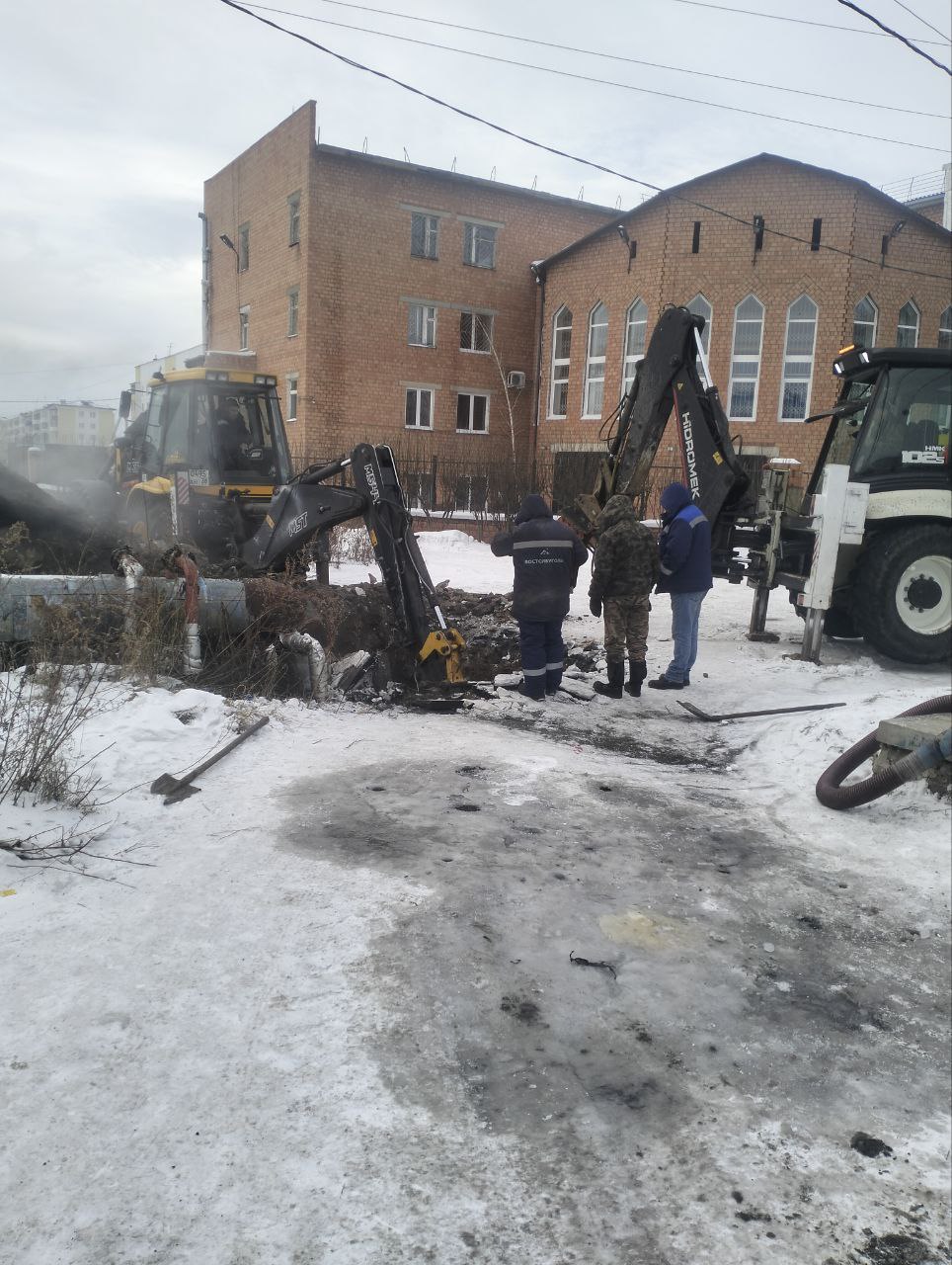 Шесть порывов теплотрасс зафиксировано в Тулуне за неделю